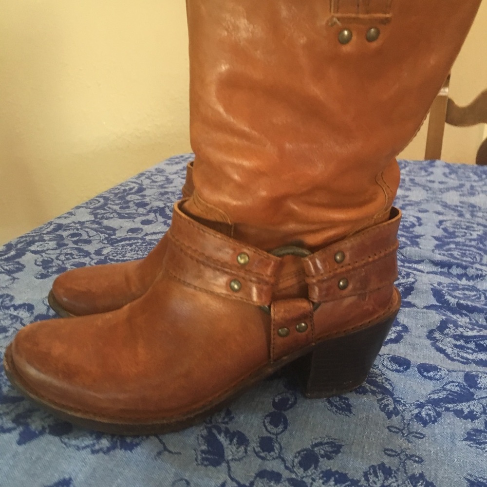 Frye Carmen harness boots